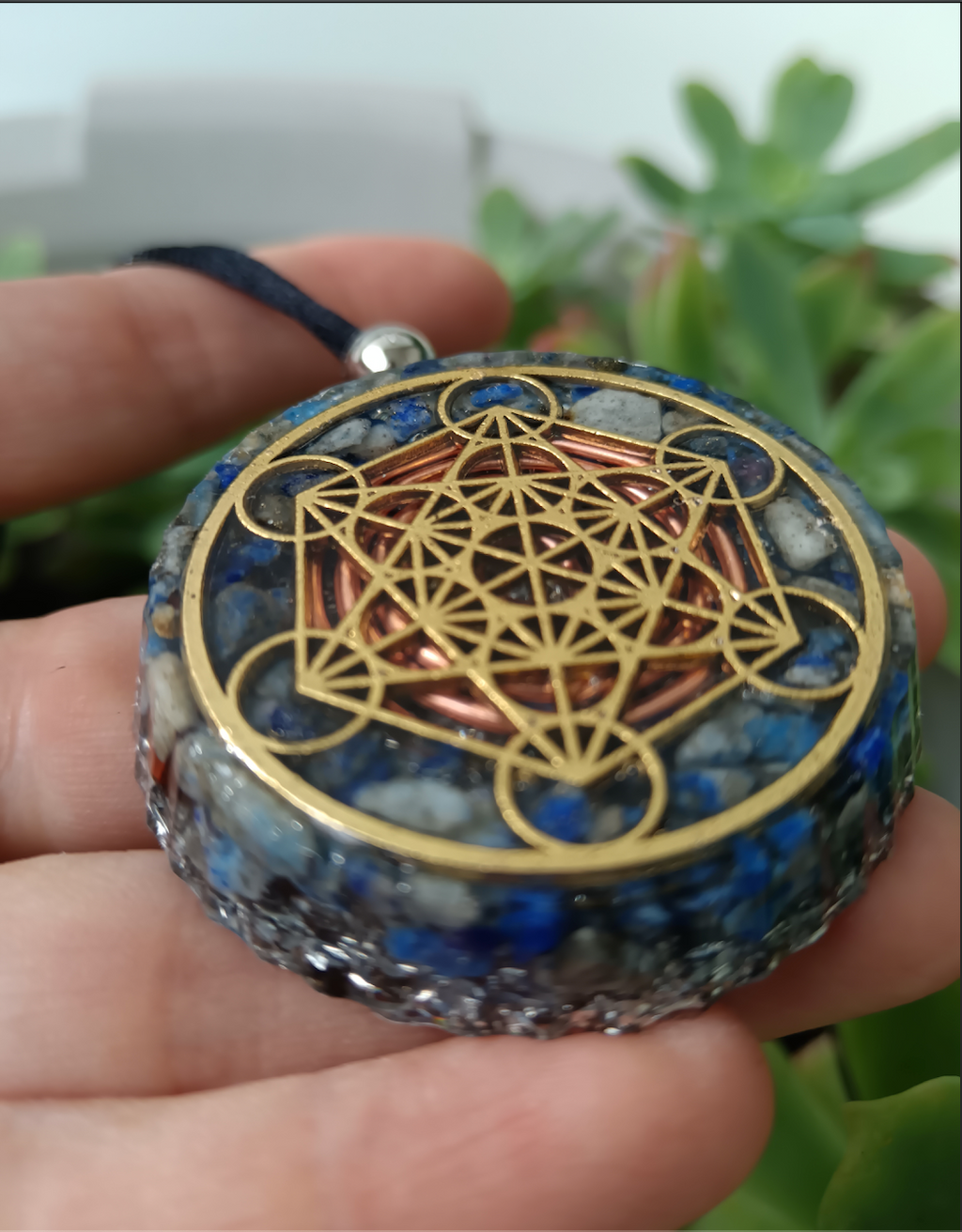 Colgante de Orgonita con Cubo de Metatrón y Lapislázuli