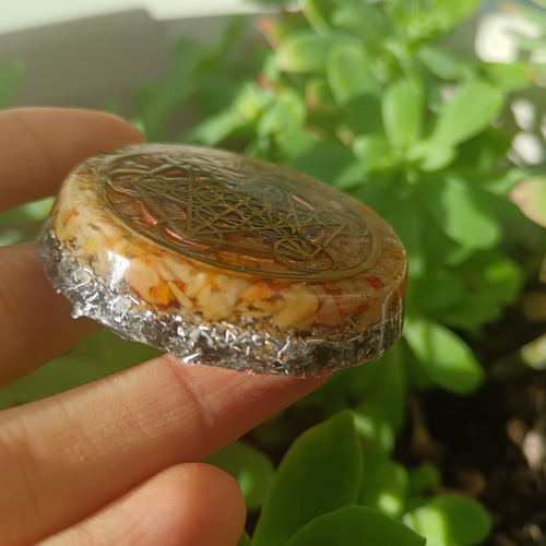 Colgante de Orgonita con Cuarzo Hematoide Amarillo